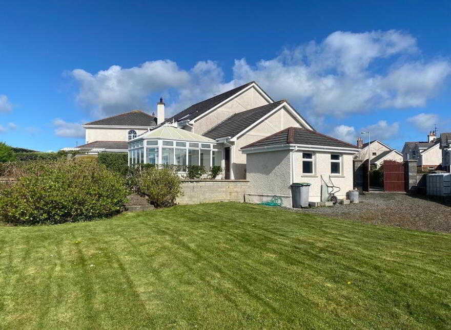 34 Carrigeenlea, Tramore, X91F623
