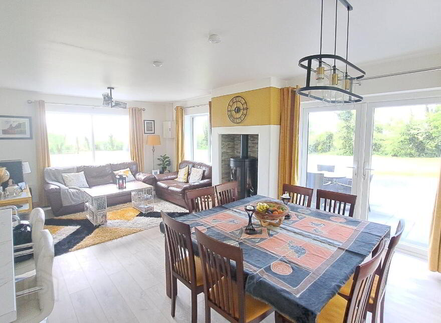 Ardlongfield, Ballyshannon, F94AX2W