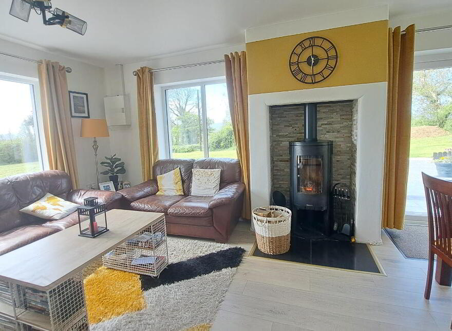 Ardlongfield, Ballyshannon, F94AX2W