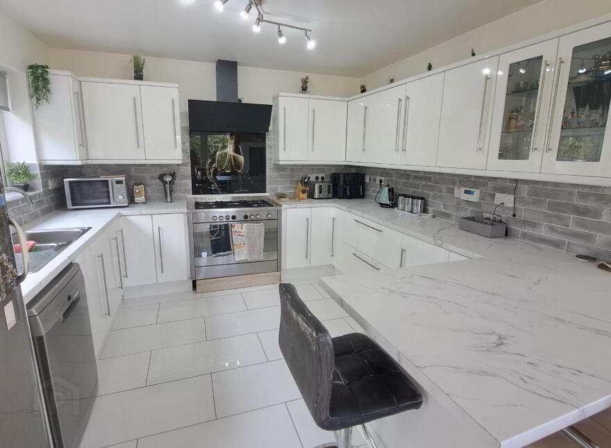 Ardlongfield, Ballyshannon, F94AX2W