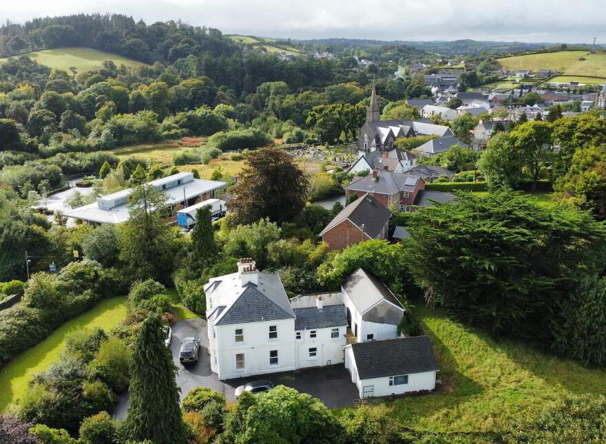 18 Church Road, Ballynahinch, BT24 8LP