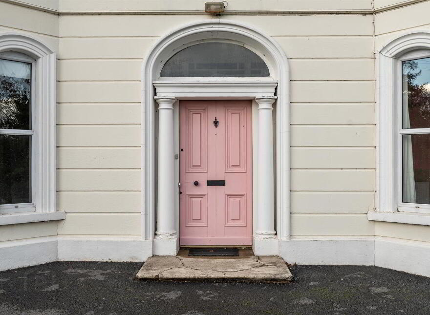 18 Church Road, Ballynahinch, BT24 8LP