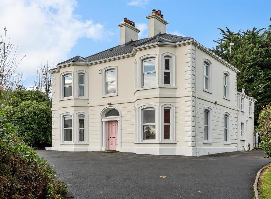 18 Church Road, Ballynahinch, BT24 8LP