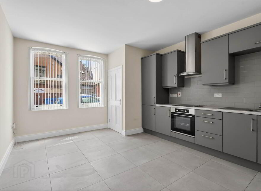 51 Bridge Street, Lisburn, BT28 1XZ