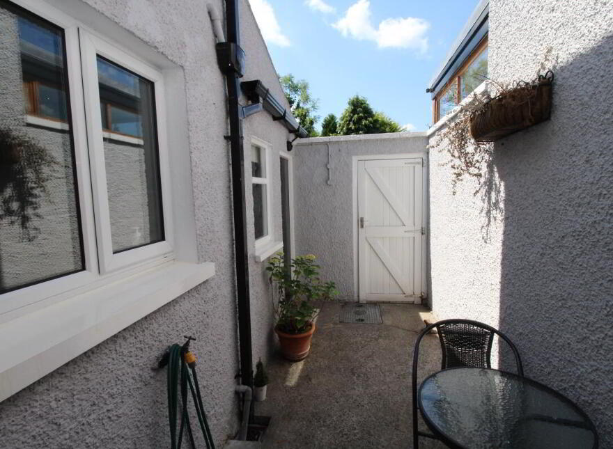 6 Ogles Terrace, Culcavy, Hillsborough, BT26 6JE