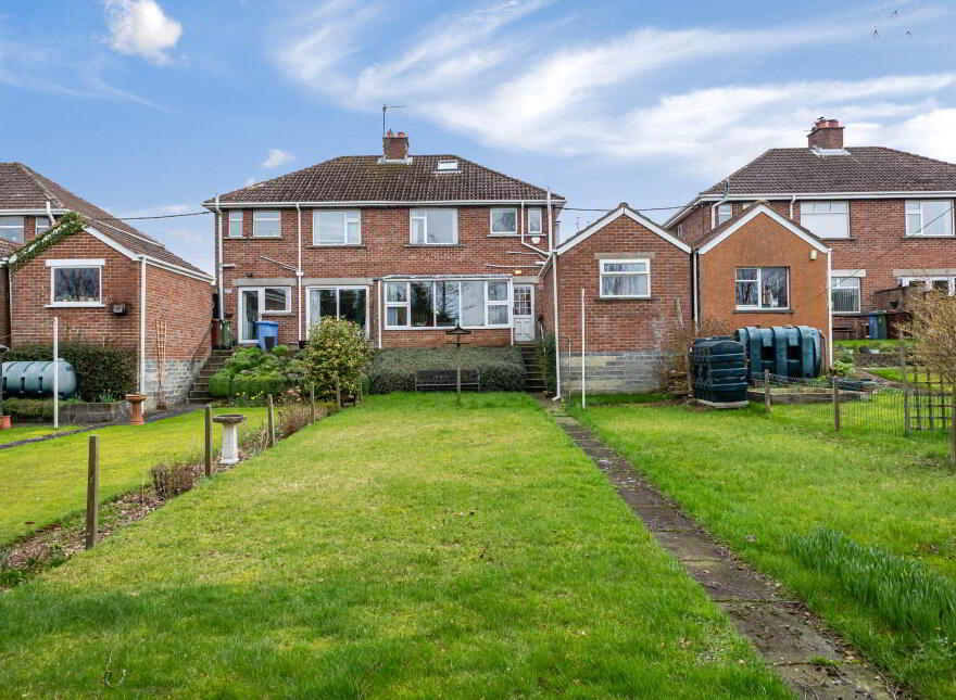 20 Laurelhill Park, Lisburn, BT28 3DU