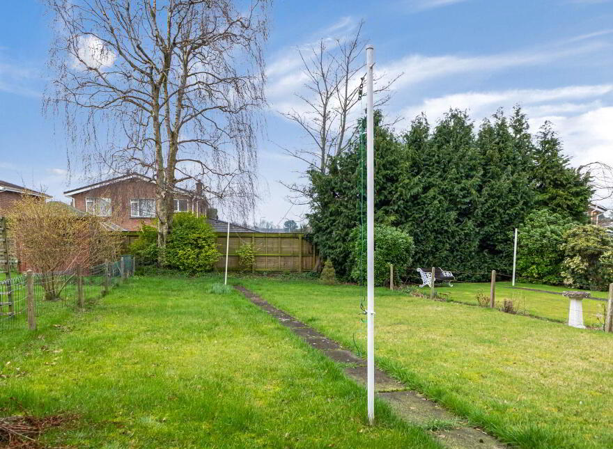 20 Laurelhill Park, Lisburn, BT28 3DU