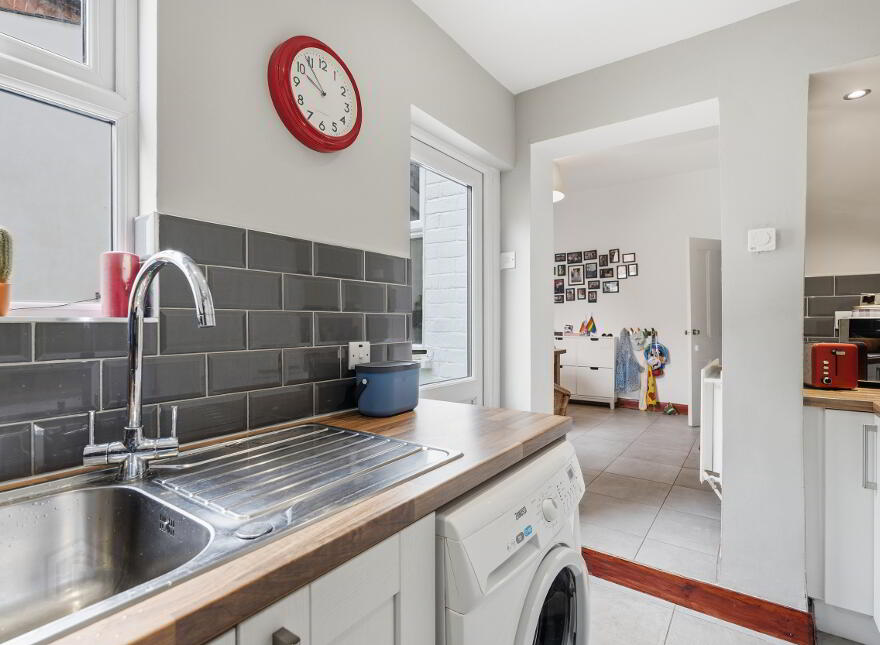 45 Haypark Avenue, Belfast, BT7 3FD