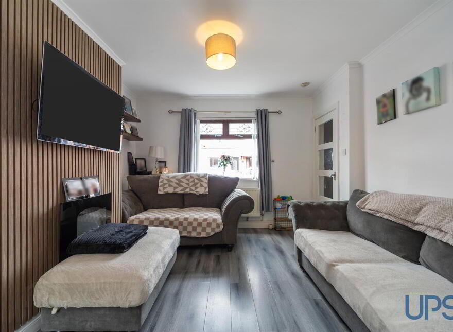 16 Rodney Parade, Belfast, BT12 6EE