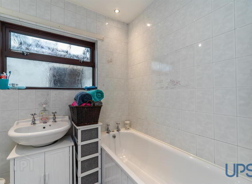 16 Rodney Parade, Belfast, BT12 6EE