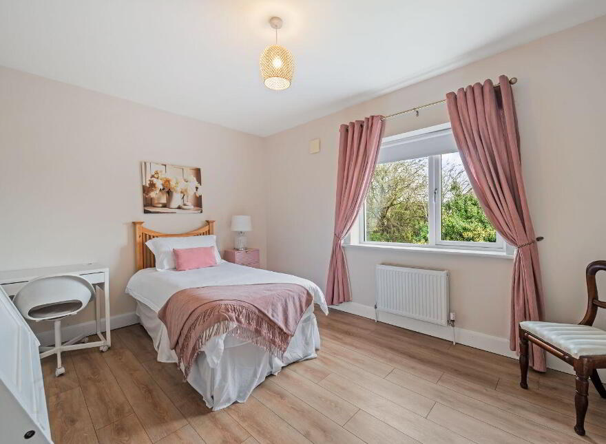 4 East Avenue, Mill Farm, Carrigaline, P43AD70