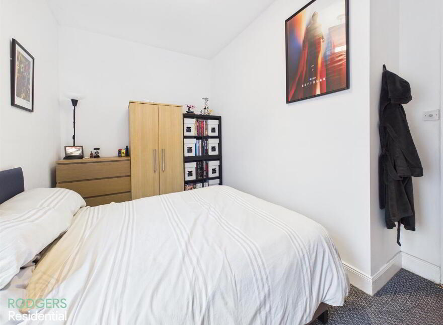 Flat 3, 23 Knock Road, Belfast, BT5 6LA