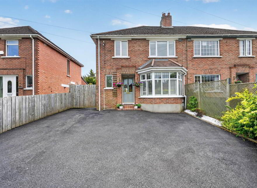 51 Kingsway Park, Gilnahirk, Belfast, BT5 7EW