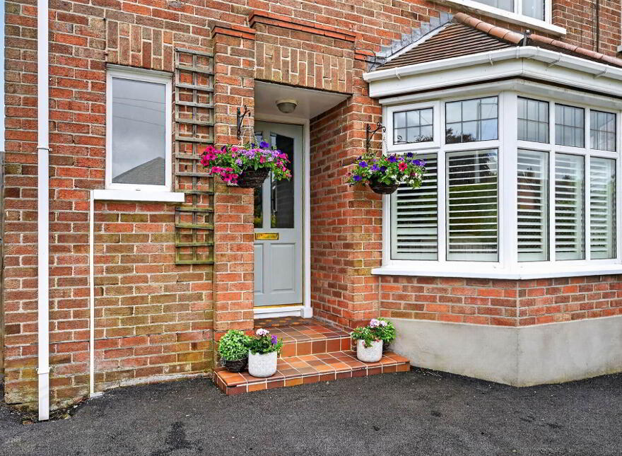 51 Kingsway Park, Gilnahirk, Belfast, BT5 7EW