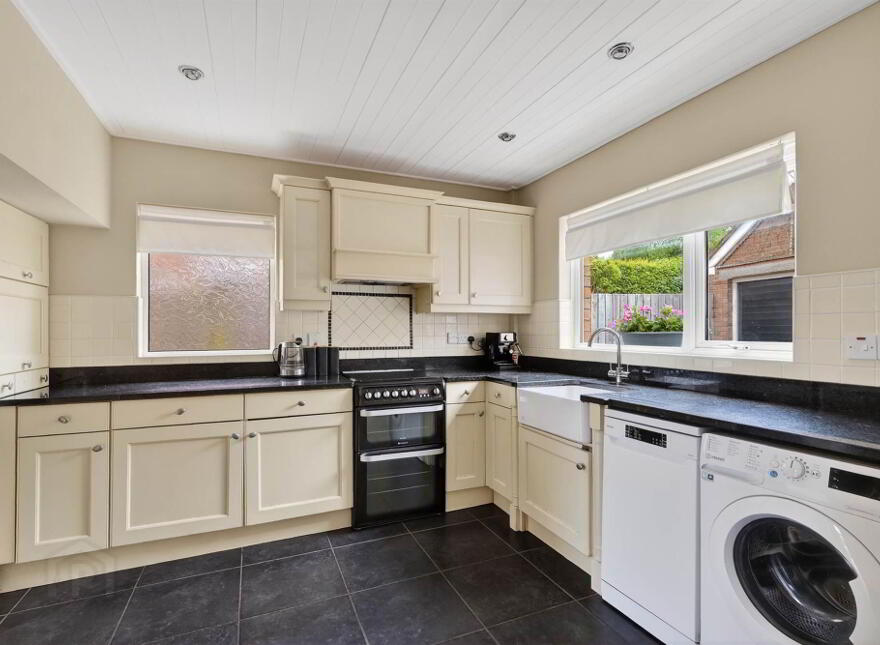 51 Kingsway Park, Gilnahirk, Belfast, BT5 7EW