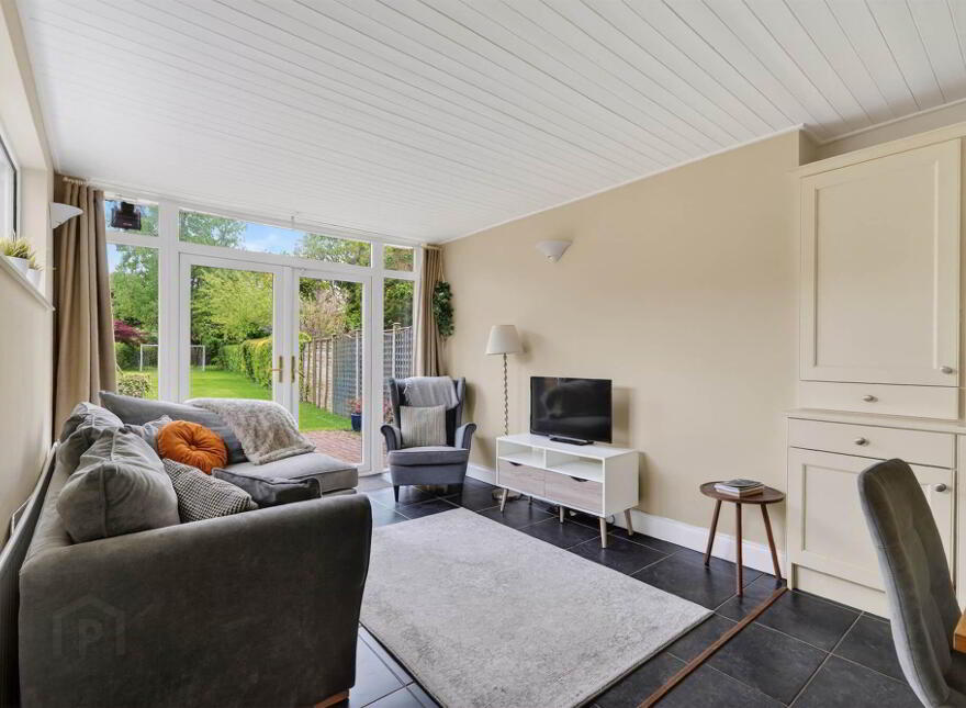 51 Kingsway Park, Gilnahirk, Belfast, BT5 7EW