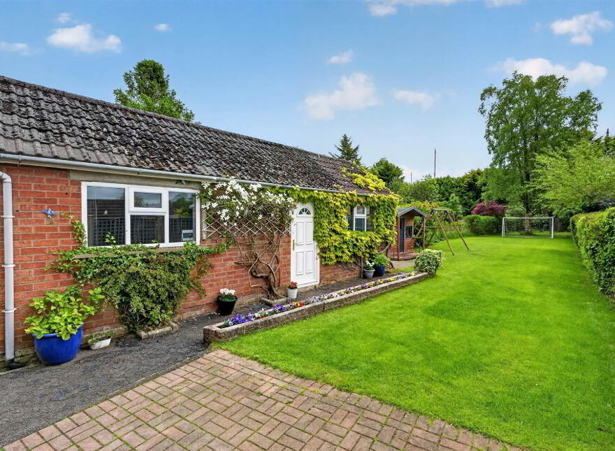 51 Kingsway Park, Gilnahirk, Belfast, BT5 7EW