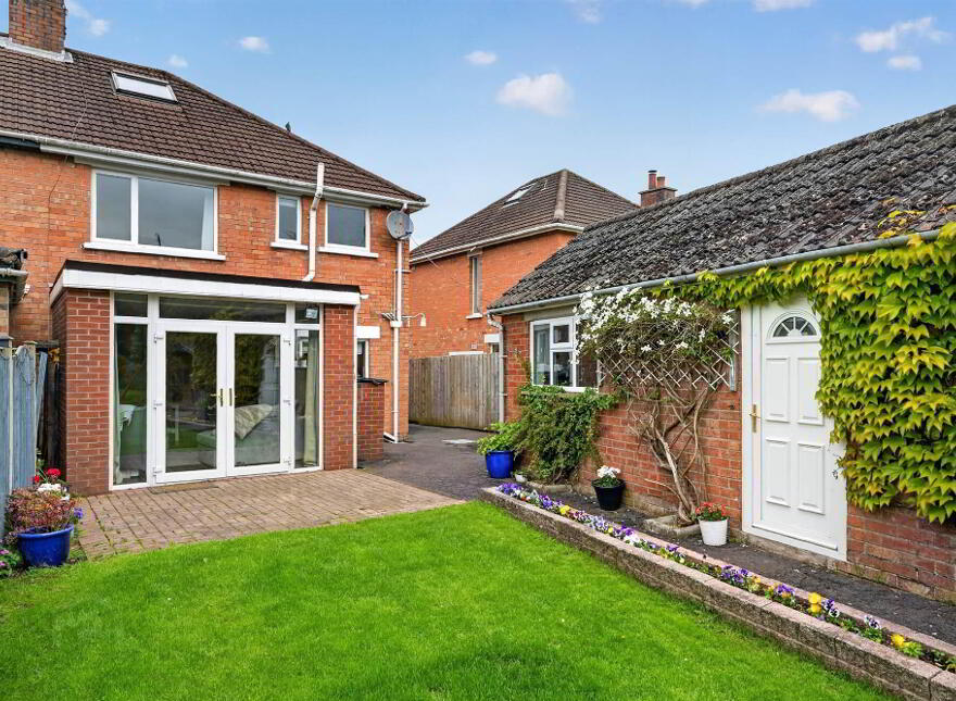 51 Kingsway Park, Gilnahirk, Belfast, BT5 7EW
