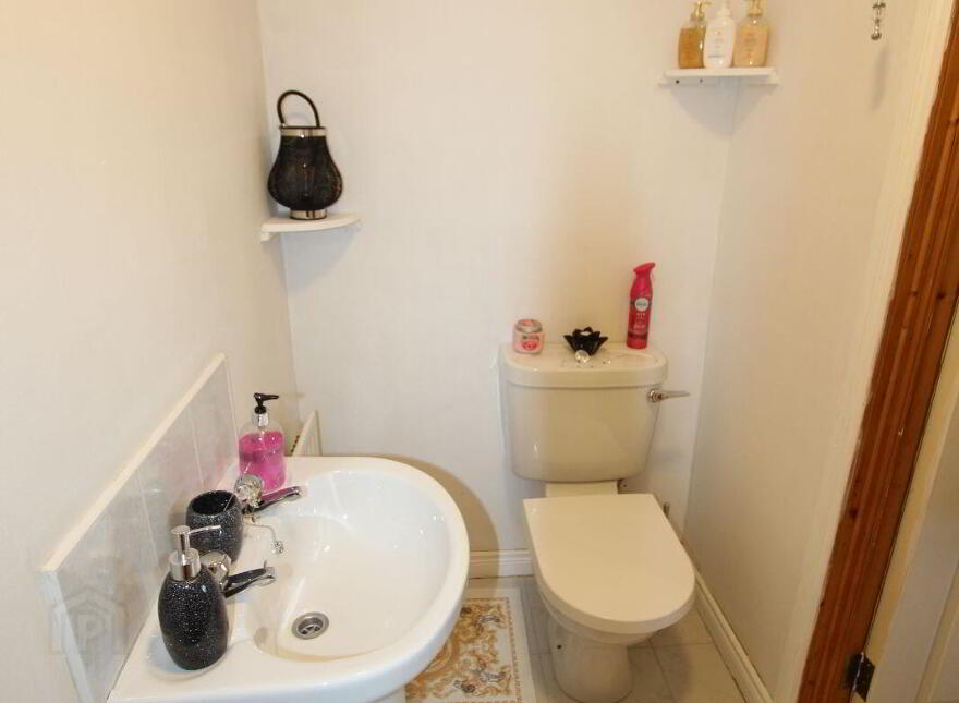 51 Knocktornagh, Castleblayney, A75A728