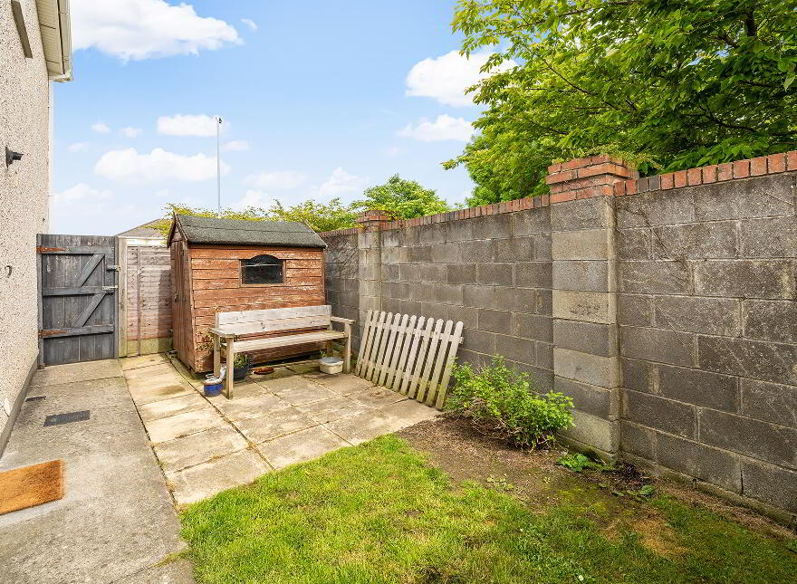 99 The Old Forge, Lucan, K78X867