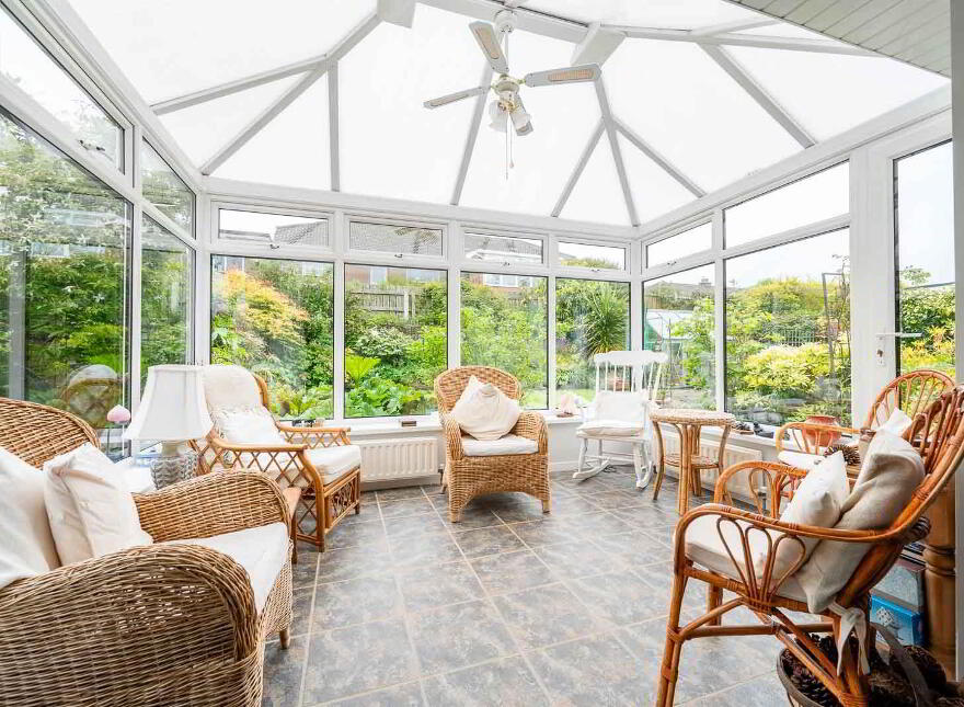 23 Ballymacormick Drive, Bangor, BT19 6BH