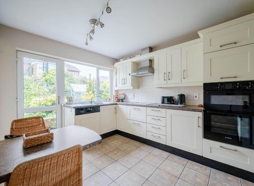 23 Ballymacormick Drive, Bangor, BT19 6BH
