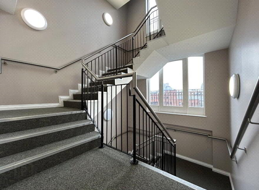 402 Saint Annes Square, Belfast, BT1 2NF