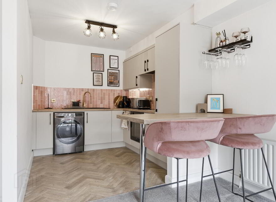 Apt 25, Elmwood Building, Old Bakers Court, Belfast, BT6 8QU