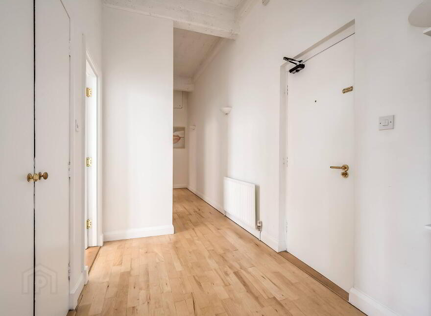 304 Somerset Studios, Belfast, BT7 1RP