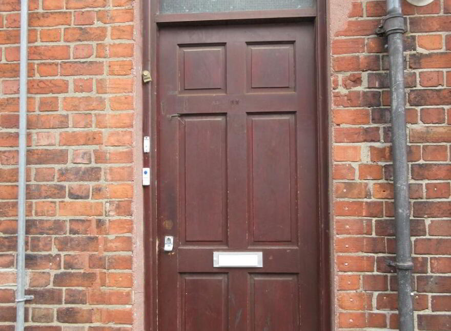 Great Location, 18A Magdala Street, Botanic, Belfast, BT7 1PU