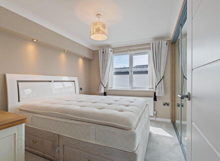 35 Seahaven Crescent, Groomsport, Bangor, BT19 6PR