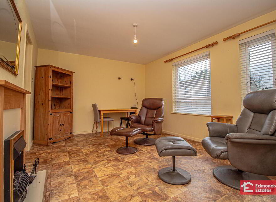 28 Ballymena Road, Ahoghill, Ballymena, BT42 1JX