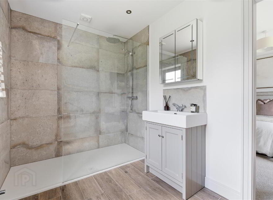3 Ballytweedy Manor, Loanends, Antrim, BT41 4FZ