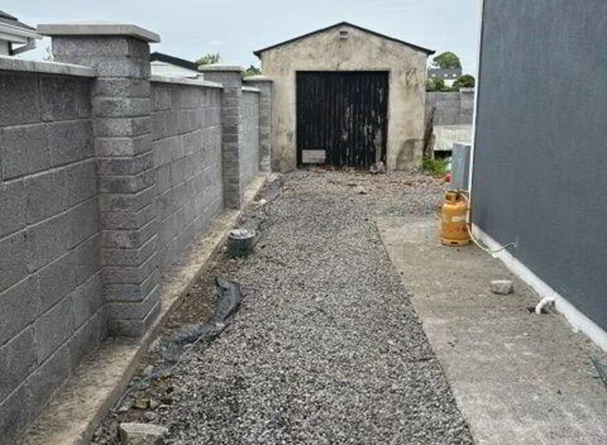 7 Cherryvale, Ballyhaunis, F35Y897