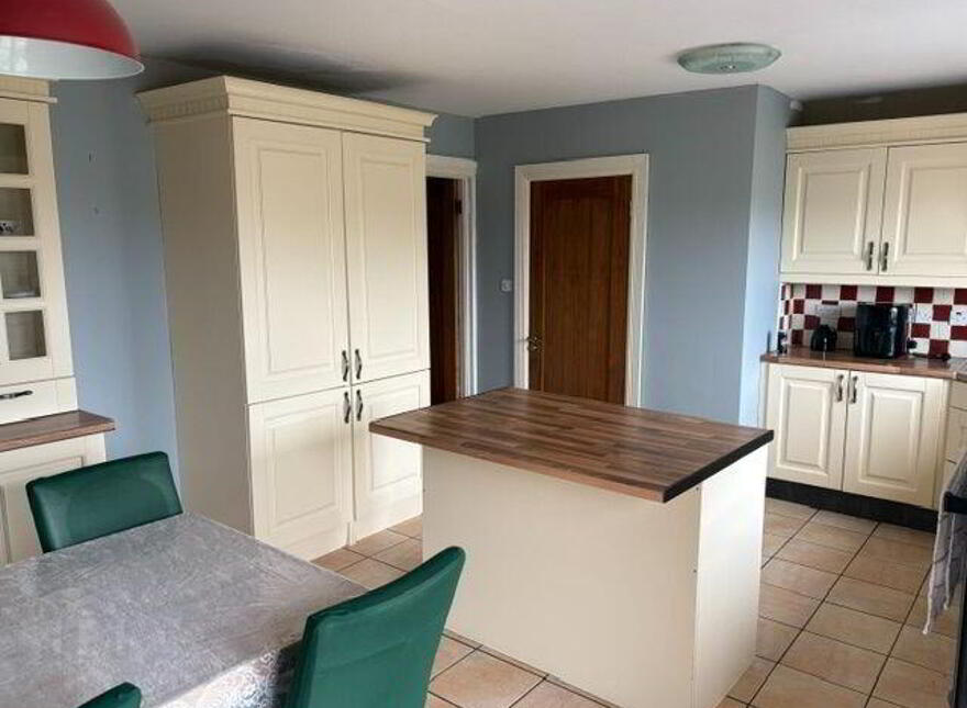 7 Cherryvale, Ballyhaunis, F35Y897
