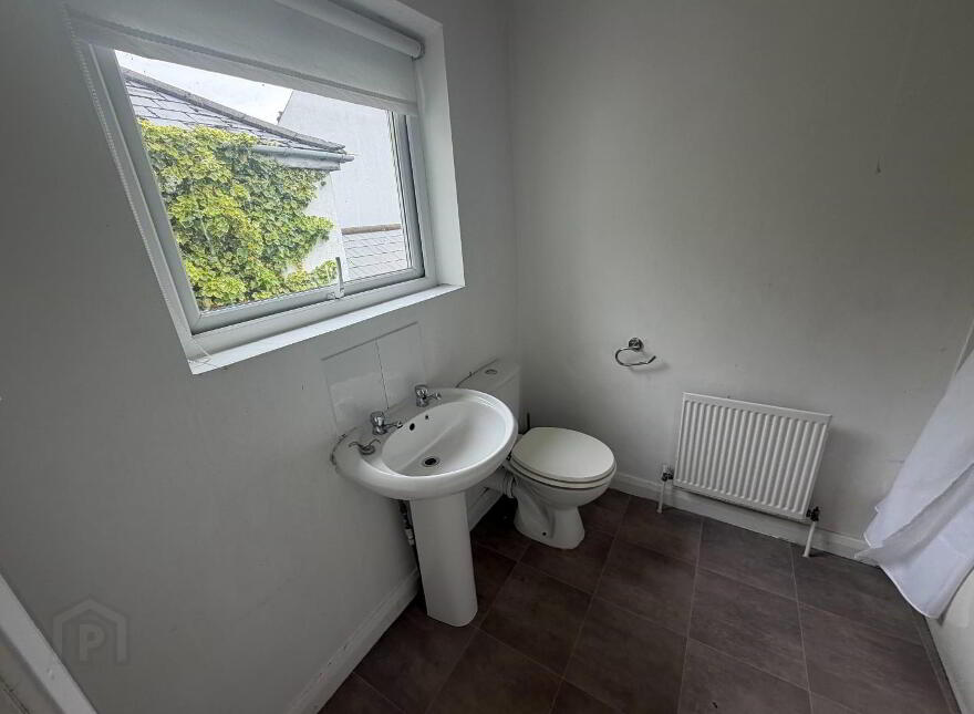 14 Benvarden Avenue, Derry, BT47 2AS