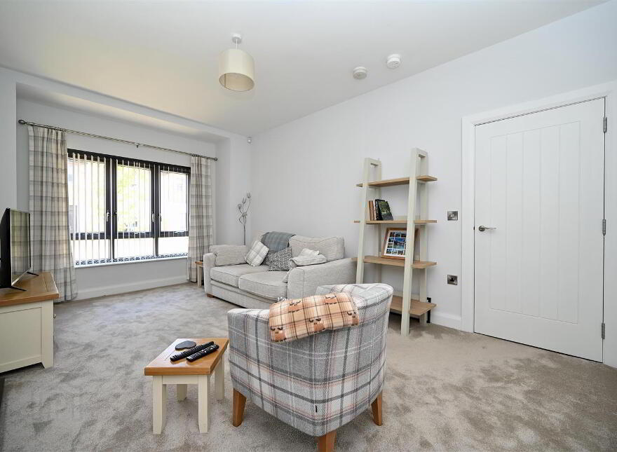 9 Brooke Hall Mews, Belfast, BT8 6WW