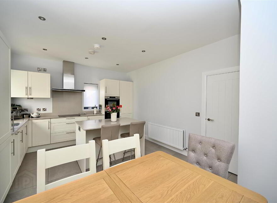9 Brooke Hall Mews, Belfast, BT8 6WW