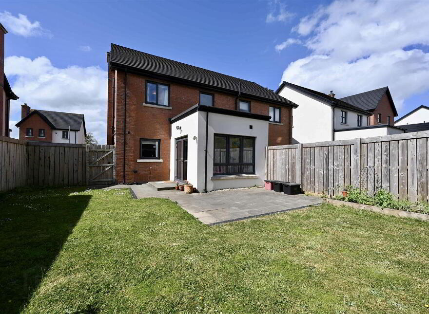 9 Brooke Hall Mews, Belfast, BT8 6WW