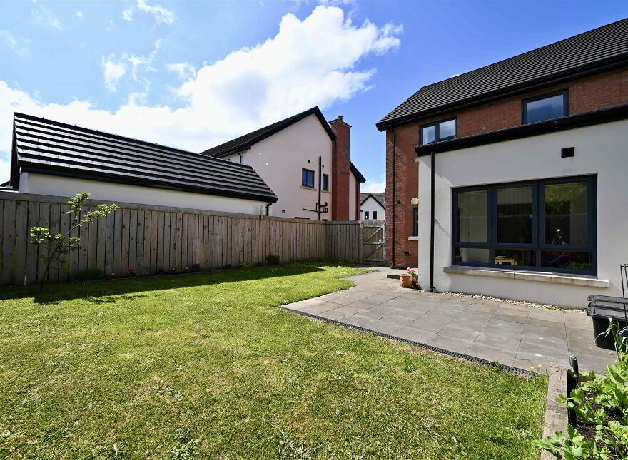 9 Brooke Hall Mews, Belfast, BT8 6WW