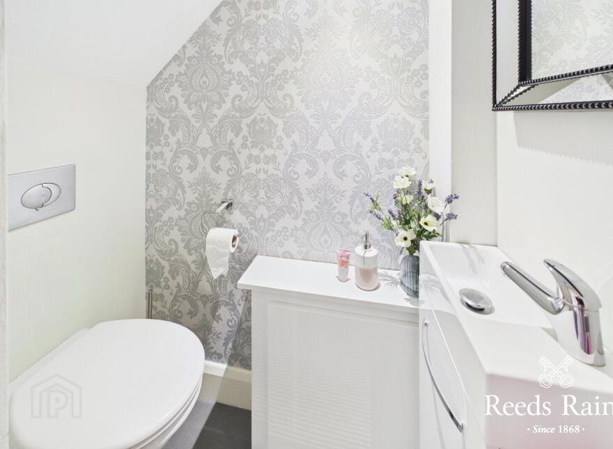 31 Ashvale Drive, Royal Hillsborough, BT26 6DN