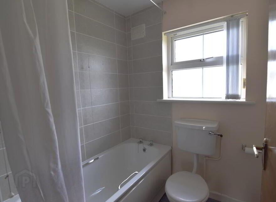 16 Glen Patrick, Donegal Road, Ballybofey, F93FW22
