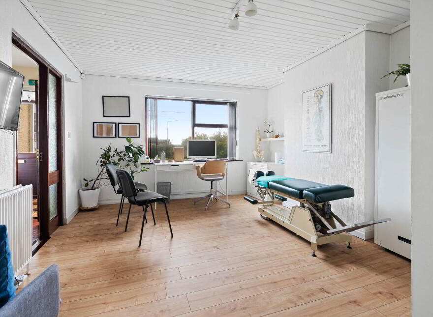 Letterkenny Chiropractic Clinic, Glencar Road, Letterkenny, F92YT95