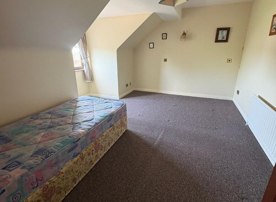 11b Glenview Park, Strabane, BT82 8LU