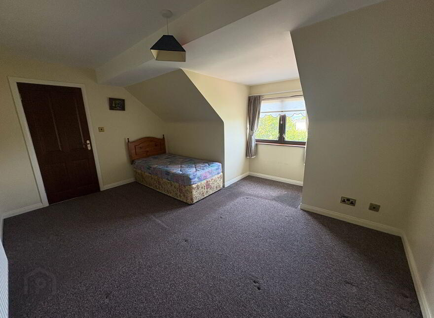 11b Glenview Park, Strabane, BT82 8LU