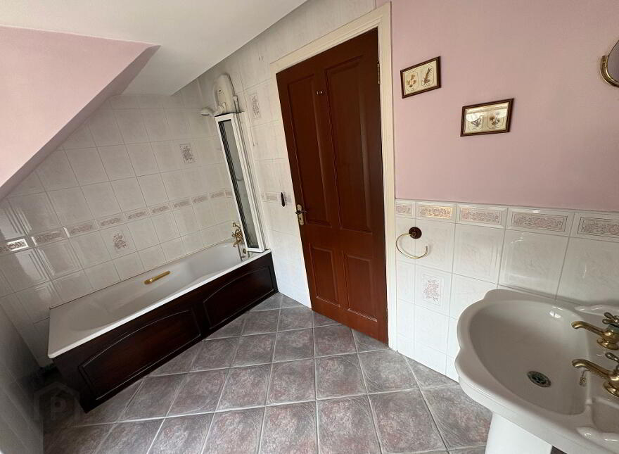11b Glenview Park, Strabane, BT82 8LU