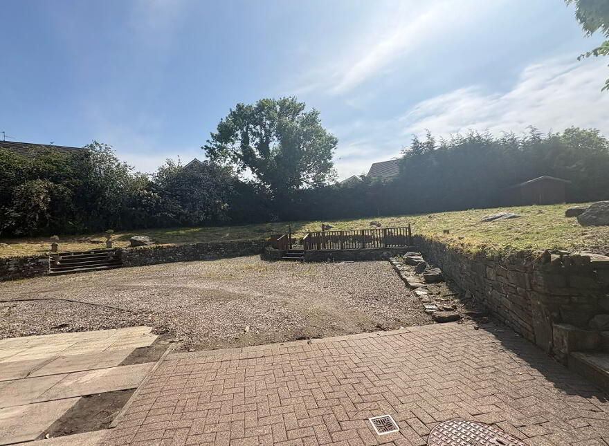 11b Glenview Park, Strabane, BT82 8LU