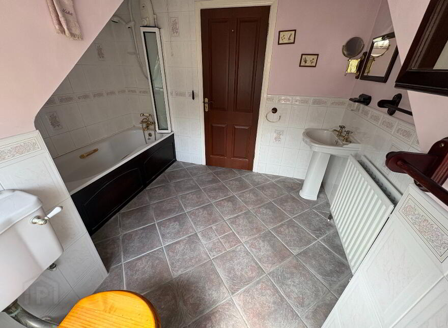 11b Glenview Park, Strabane, BT82 8LU
