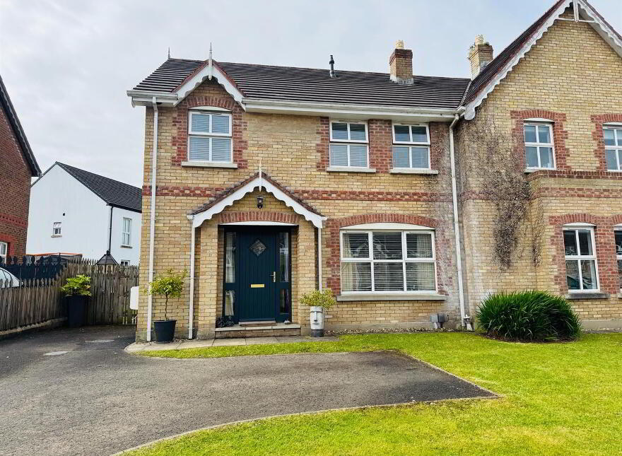 251 Ivy Mead, Waterside, Derry / Londonderry, BT47 3WZ