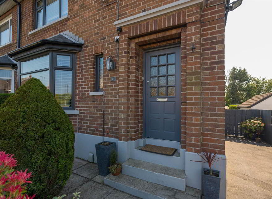 27 Woodland Park, Lambeg, Lisburn, BT27 4PE